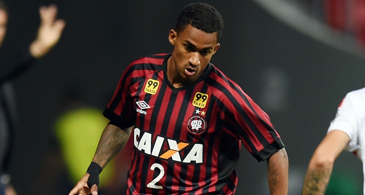 Bahia oferece pagamento pelo empréstimo do lateral Eduardo, diz site